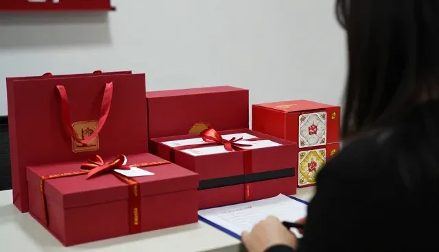 线上店铺运营中注重客户复购与诚信经营的取舍